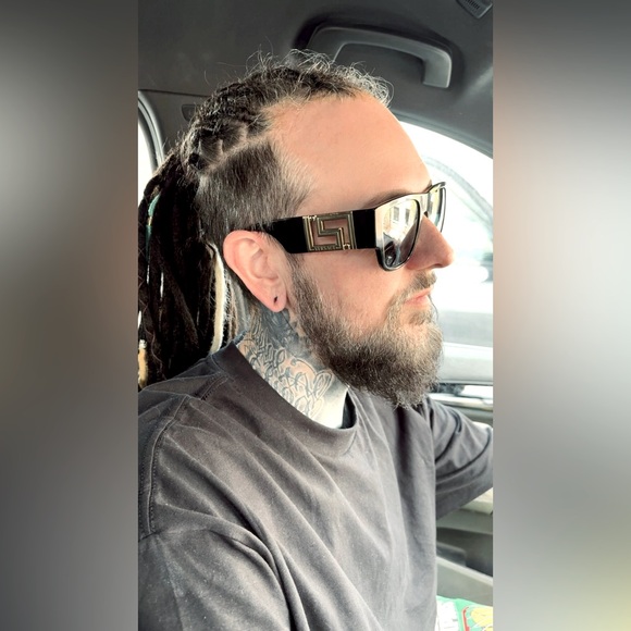 Meet your Posher, Chris - Picture 12 of 17